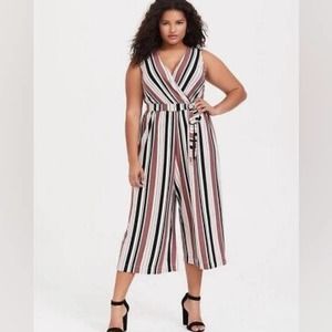 TORRID 11949619 Pink Striped Textured Knit Culotte Jumpsuit plus size 4X 24 26 4